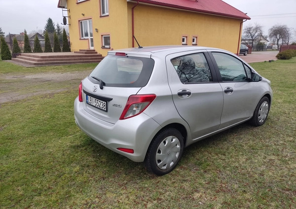 Toyota Yaris cena 24500 przebieg: 168300, rok produkcji 2013 z Świdnik małe 154